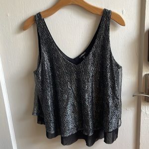 EXPRESS women’s boxy metallic overlay dressy tank top in silver/ black